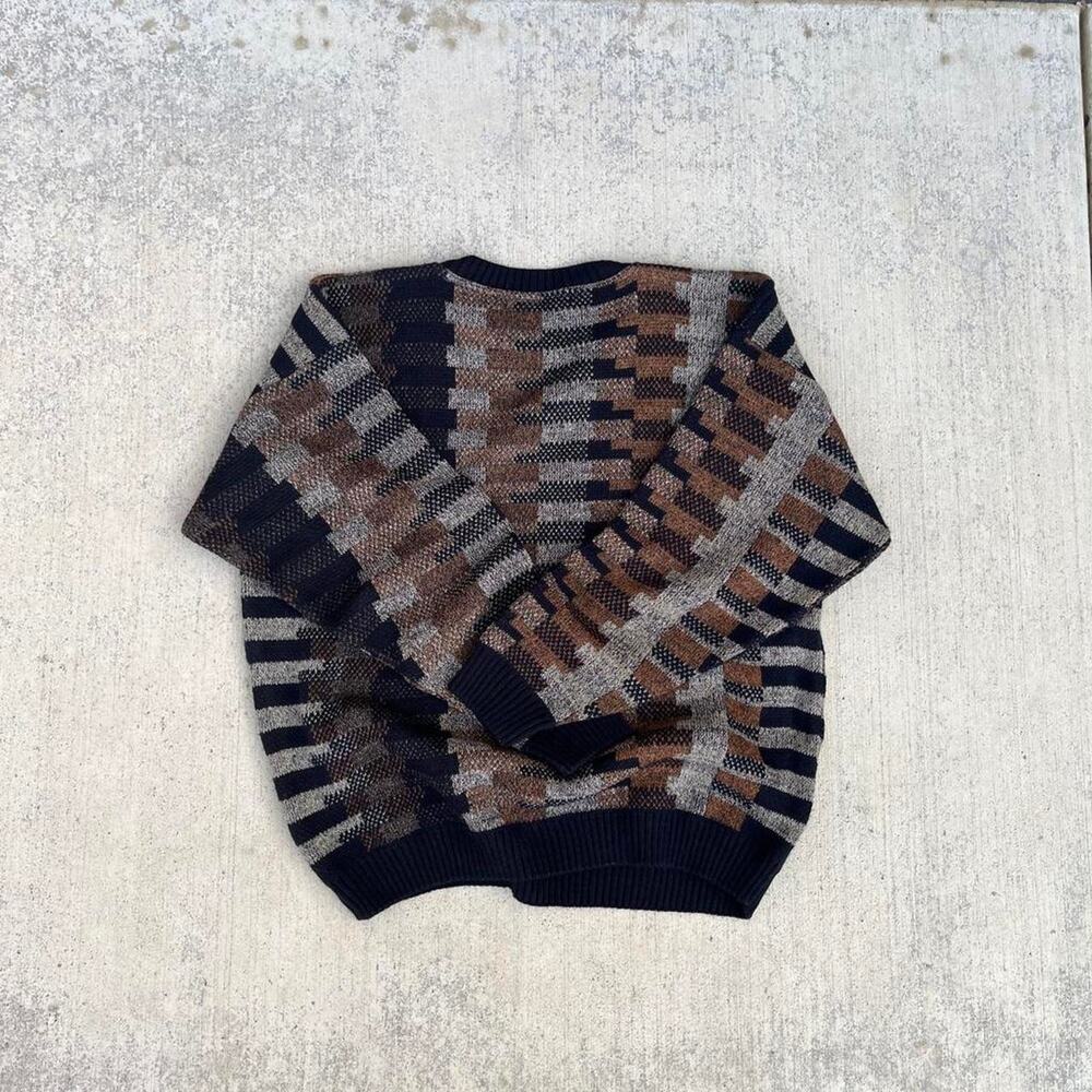 Tiger Stripped Geometric Cosby Sweater Patchwork Design - Picture 4 of 4
